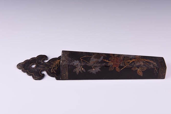 Black lacquer flower and Bird Wall bottle