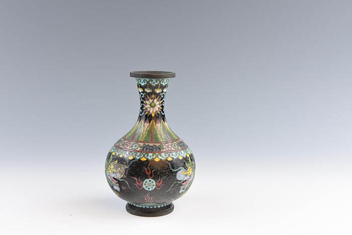 Enamel inlaid dragon bottle